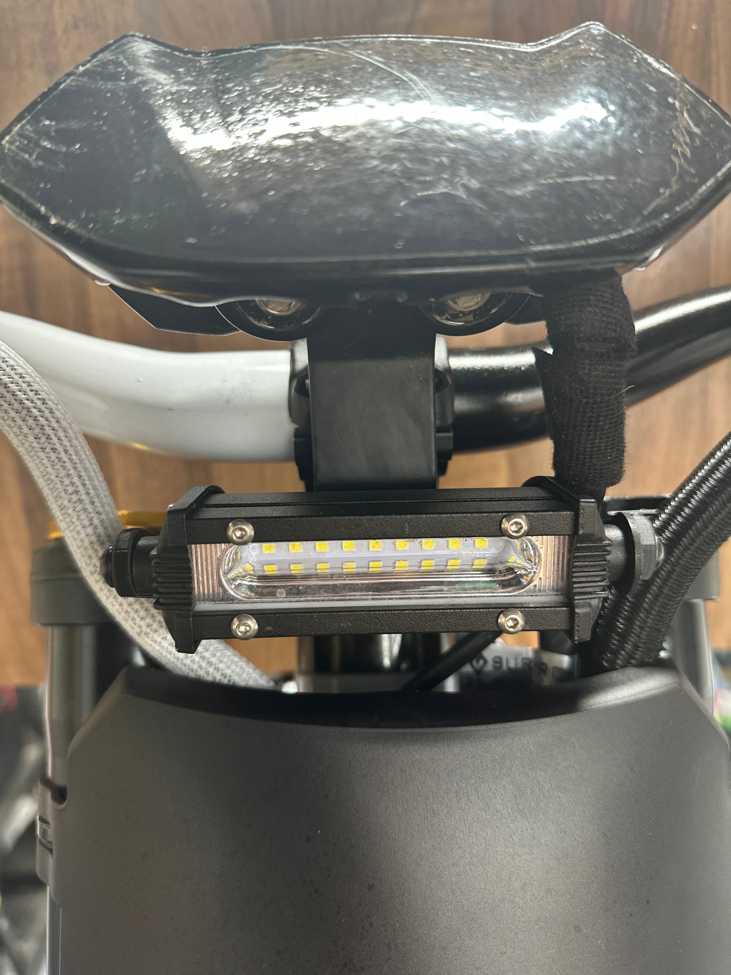 Swervo custom headlight incl custom mount